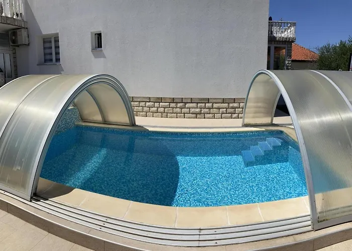 Angela\'S House